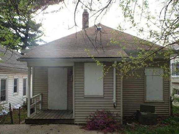 3rd image of 443 N Denver Ave