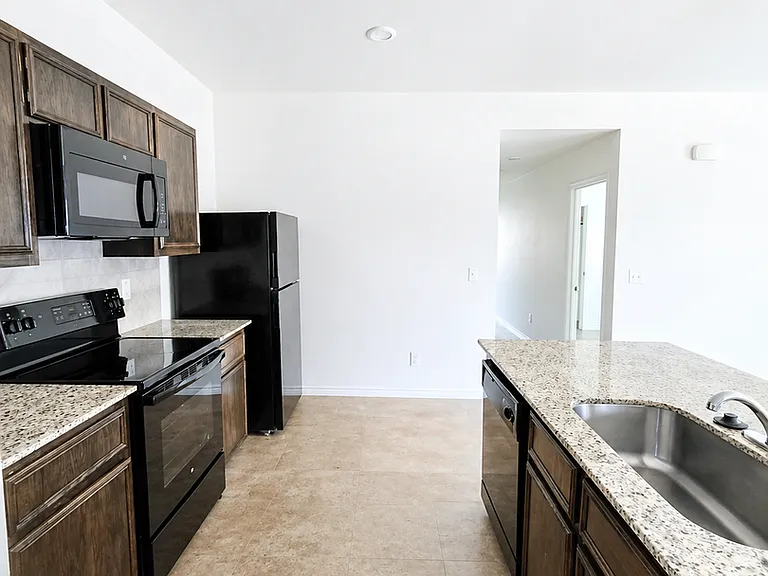 6013 Amelia Earhart Blvd #A — Photo 5