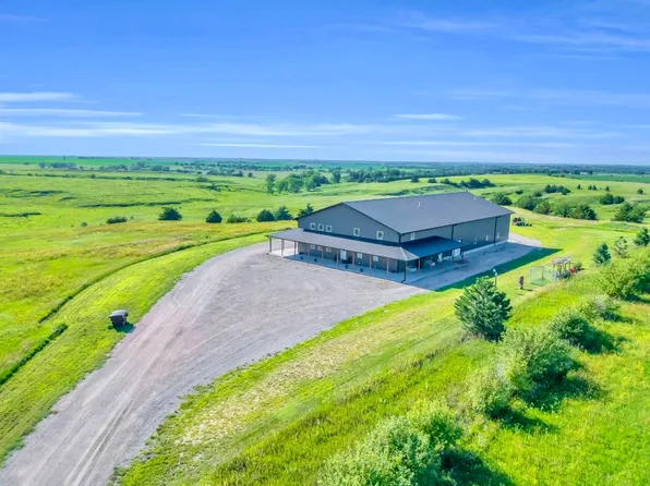 29472 265th Rd, Pleasanton, NE 68866