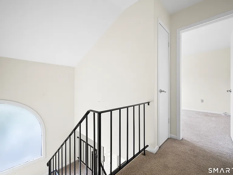 60 Lawn Ave #24 — Photo 16