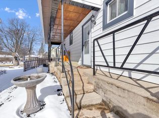 508 Grand Ave, Hartford, WI 53027