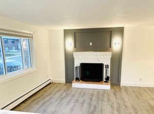 21 Maplewood St #23, West Roxbury, MA 02132