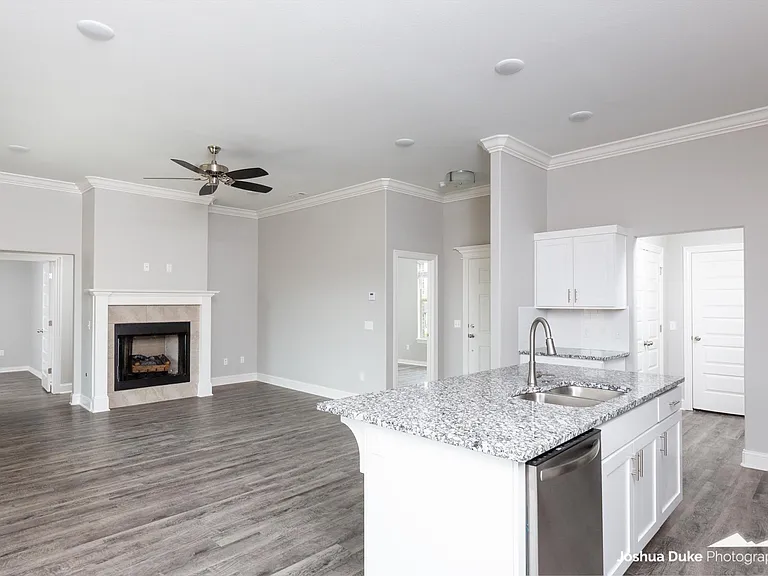 5924 W Mecklin St — Photo 26