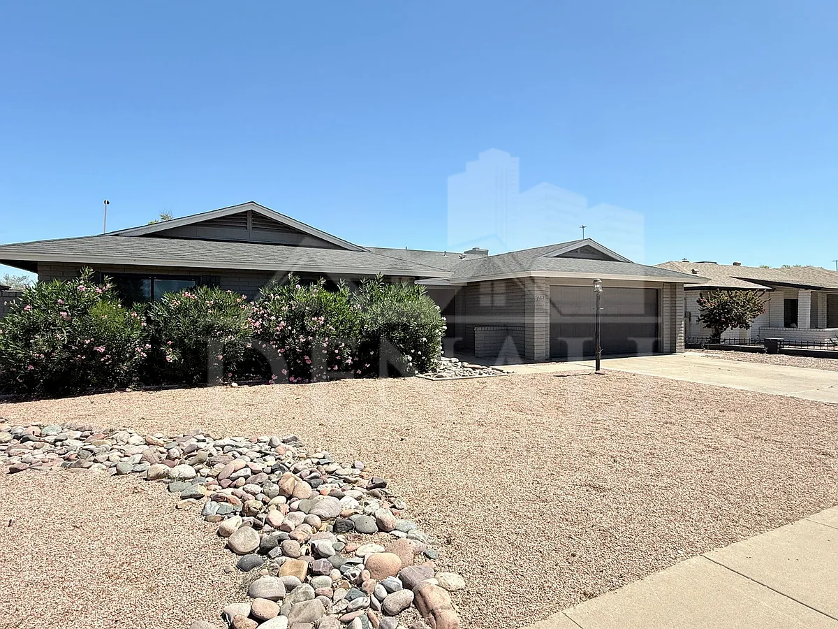 Building Photo - 3617 S Siesta Ln