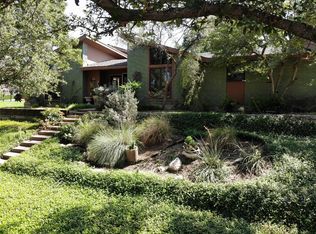 9 Bounty Rd W, Benbrook, TX 76132