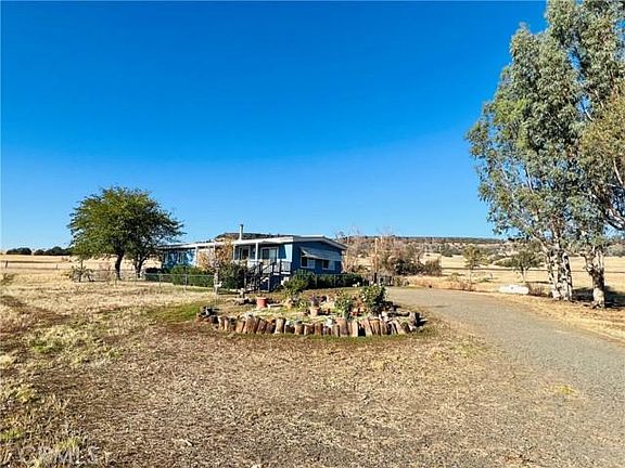 4th image of 562 Table Mountain Blvd