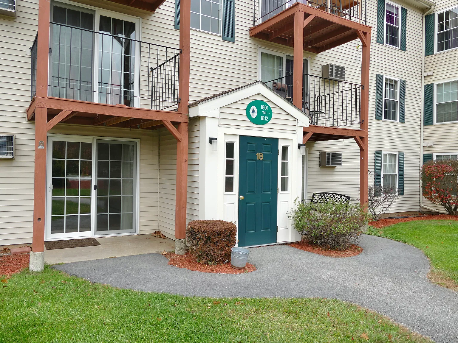 2 bed, 804 sqft, $2,250 — Photo 1
