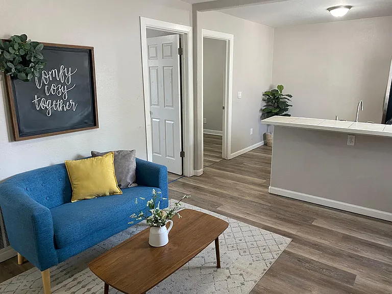 956 Xavier St — Photo 1
