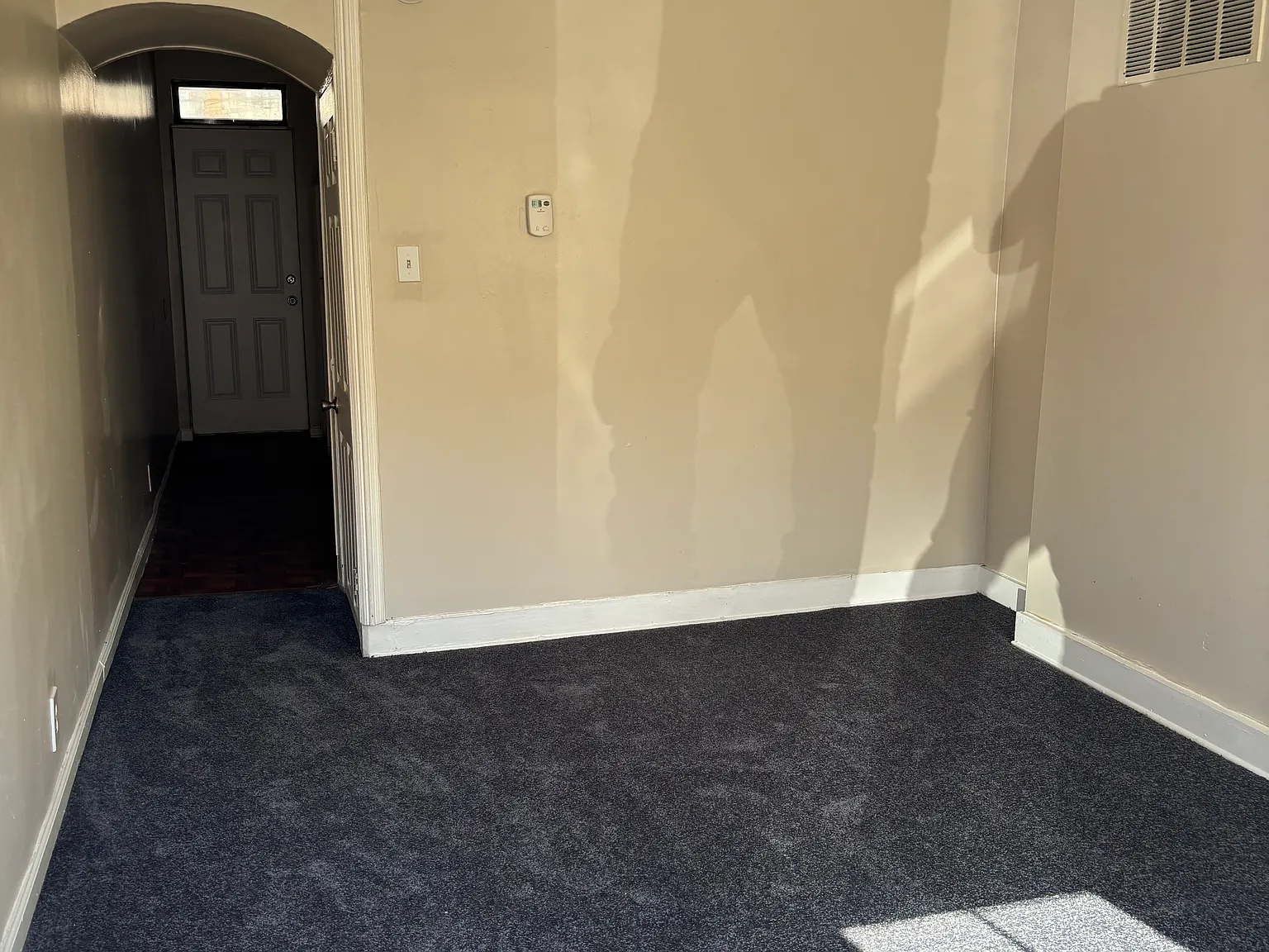 2 bed, 1000 sqft, $1,250 — Photo 4