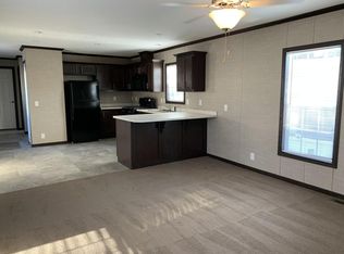 652 Cour Renee St, Warren, MI 48091
