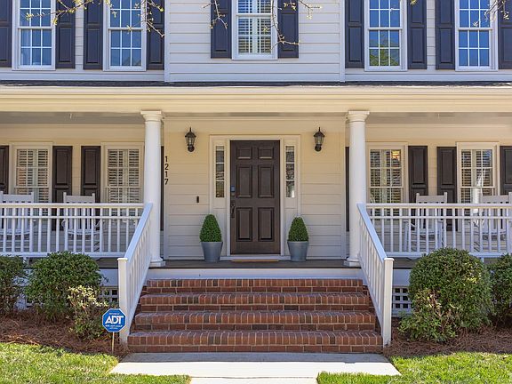 5th image of 1217 Pinehurst Dr