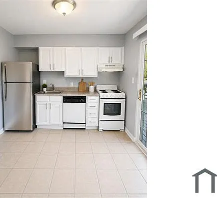 401 N Main St — Photo 1