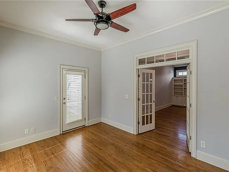 1645 Woodward Way — Photo 49