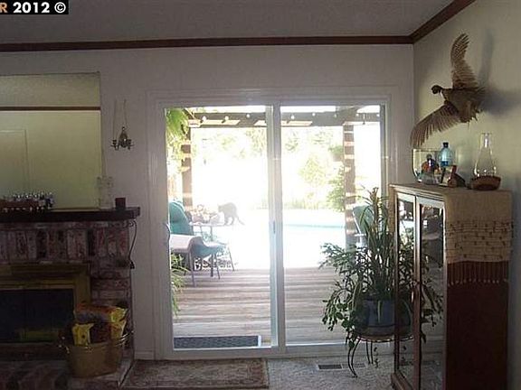 3rd image of 2616 Bridle Ln