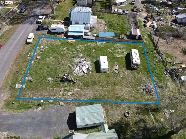 N Roanoke Ave #7000, Hines, OR 97738