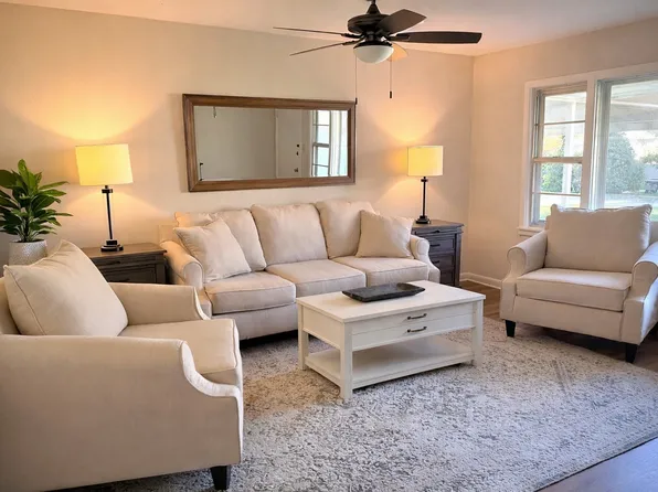 4305 Highland Lake Dr, Lake Worth, TX 76135