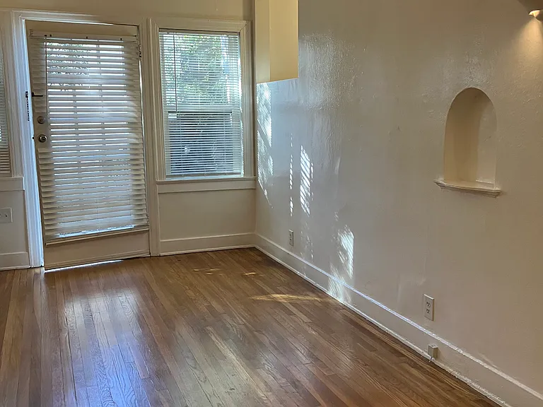 2031 Vista Del Mar Ave #31-3/4 — Photo 9