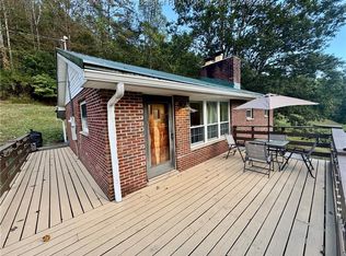 3028 Frame Rd, Elkview, WV 25071