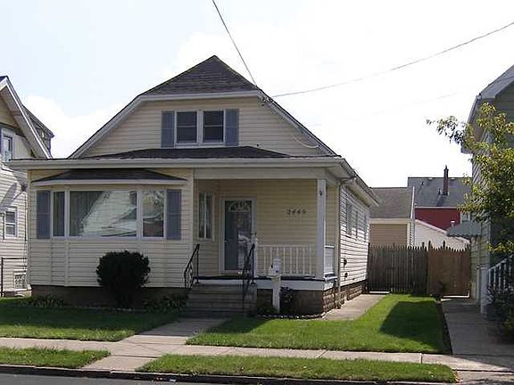 3rd image of 2449 Weston Ave