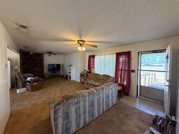 3rd image of 912 Bell Ave