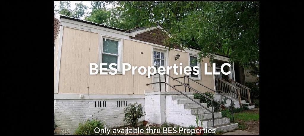 704 Matheson Rd — Photo 1