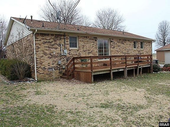 2nd image of 3611 Lakeview Dr