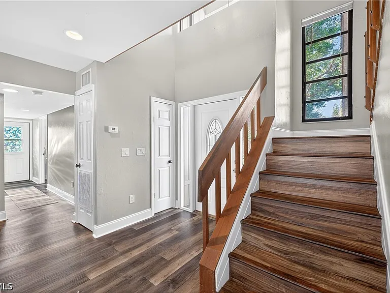 1576 Beechwood Trl — Photo 3