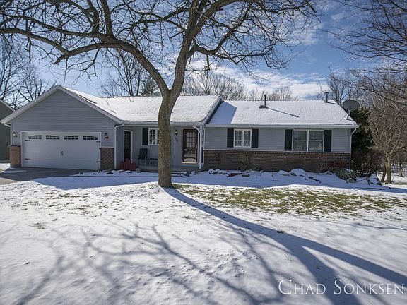 2nd image of 550 Westfield Dr NW