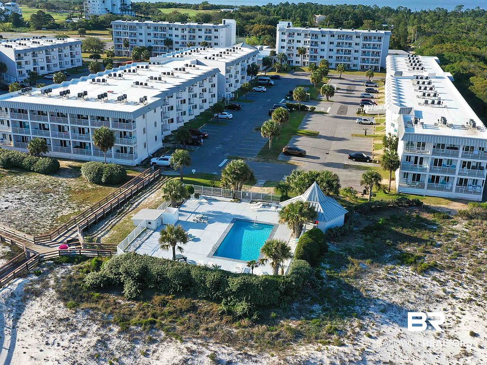 1st image of 400 Plantation Rd #1113