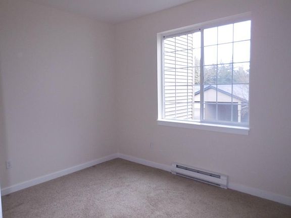 4th image of 25025 SE Klahanie Blvd APT K204