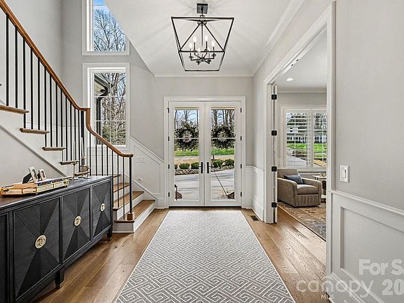 5th image of 1264 Chandler Pl