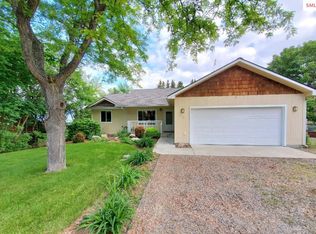 6531 E Lincoln St, Bonners Ferry, ID 83805