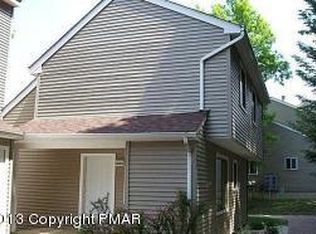 3264 Windermere Dr, Bushkill, PA 18324