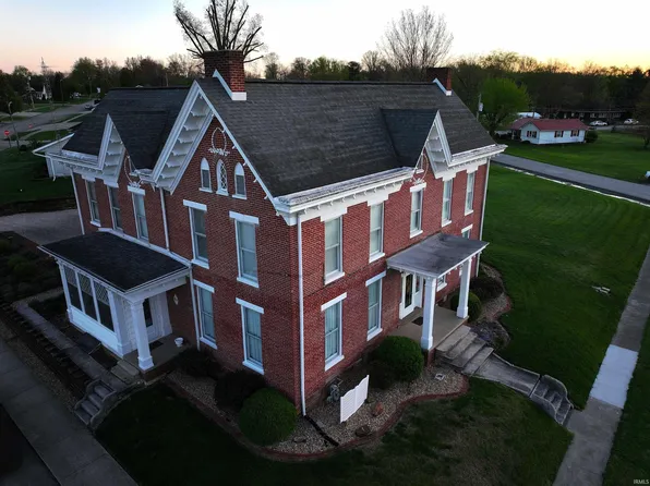 501 E Main St, Loogootee, IN 47553