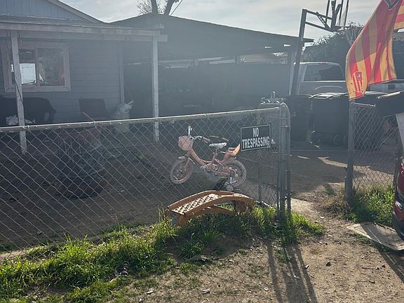 3rd image of 1820 Kenneth St