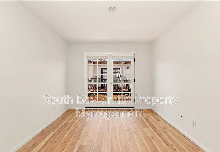 227 S Irena Ave #4 — Photo 21