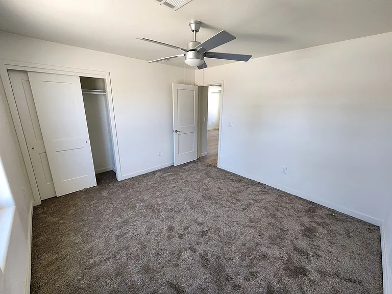 1301 Jefferson Ave — Photo 13