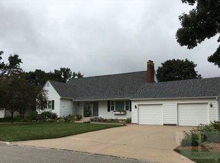 411 Melville Ave, West Burlington, IA 52655