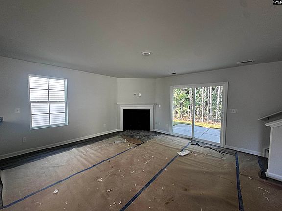 3rd image of 128 Bridgegate Ct