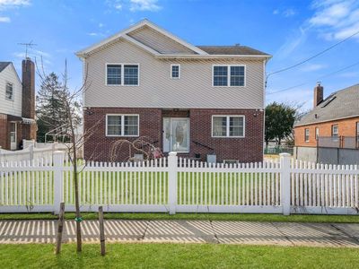 20 Lutz Drive, Valley Stream, NY, 11580