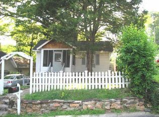 113 Woods Dr NE, Marietta, GA 30060