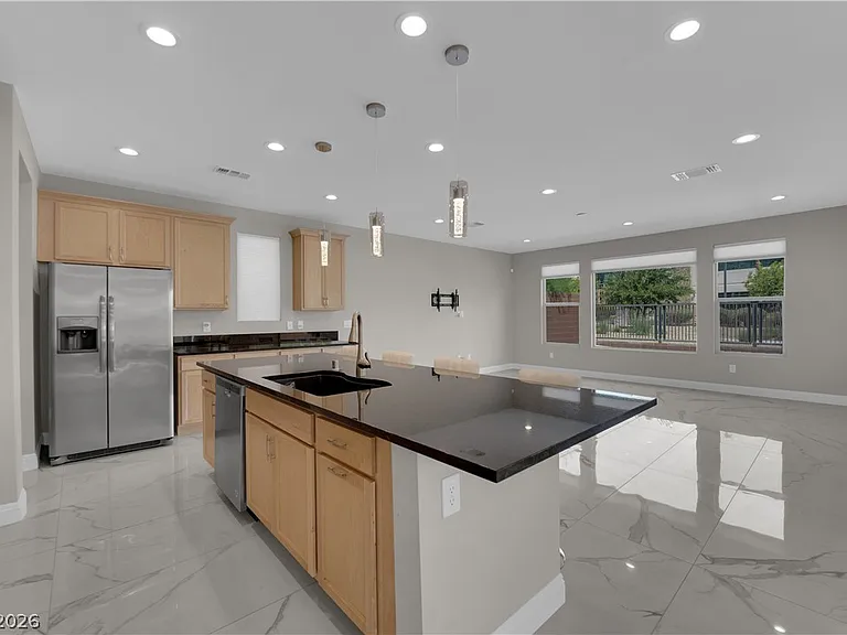 10254 Kesington Dr — Photo 41