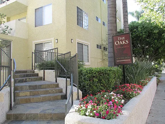 The Oaks Apartments
