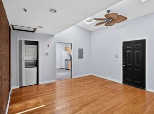 831 Chapel St APT 5, New Haven, CT 06510
