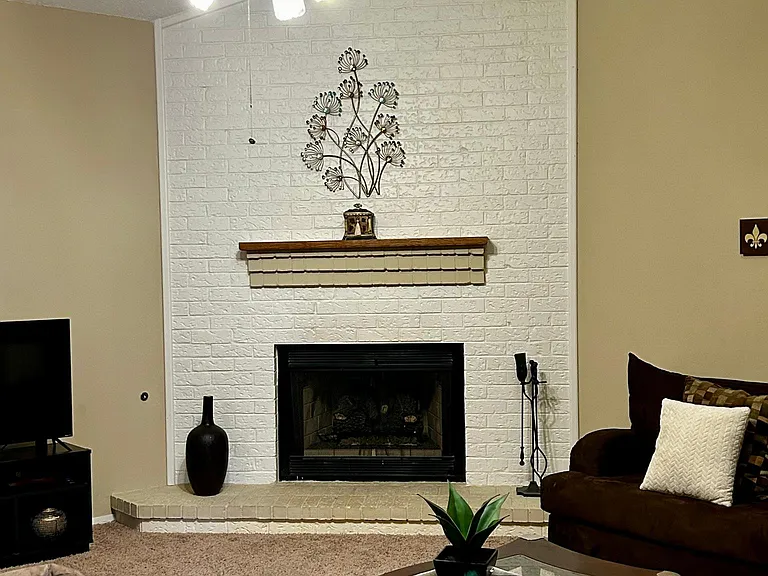 2237 Valleyview Blvd — Photo 9