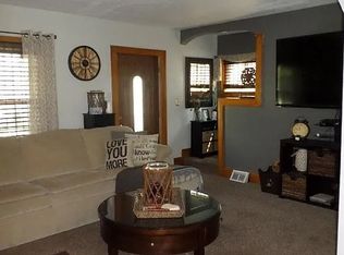 3827 Clybourne Ave, Cleveland, OH 44109