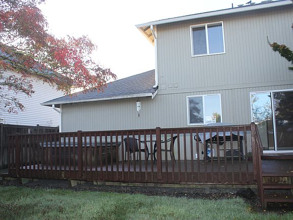 5th image of 5021 38th Street Ct NE