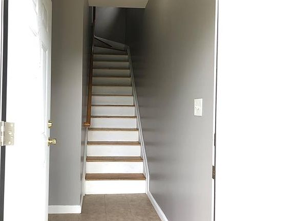 2nd image of 111 Osgood Ave #2