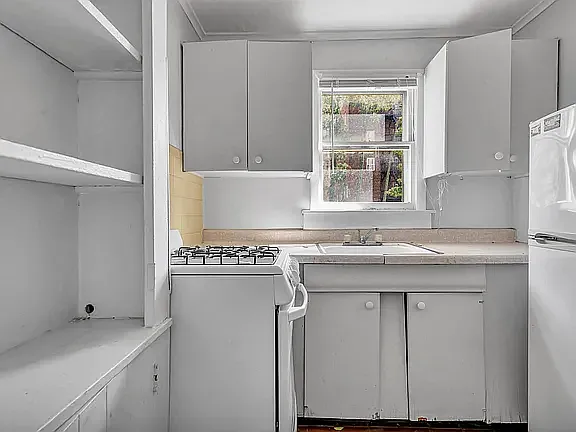 113 Dwight St #3 — Photo 6