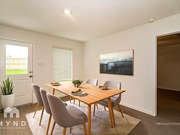 5th image of 2656 Mistwood Dr